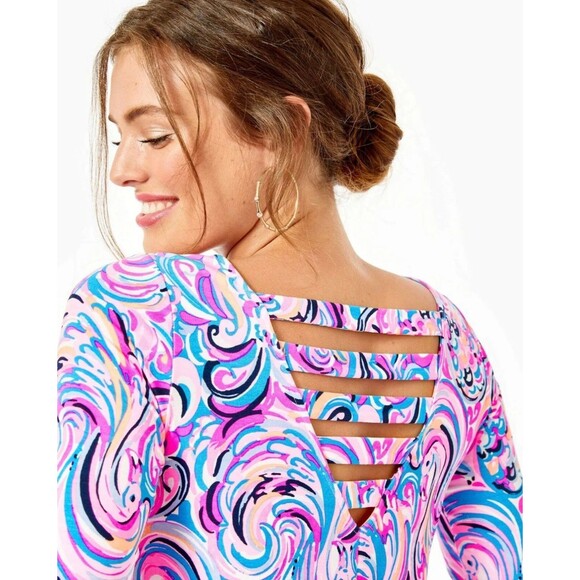 Lilly Pulitzer NWOT Ophelia FLAMINGOALS Raz Berry Swirly Quarter Sleeves Top S - Picture 3 of 9